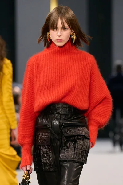 Look 71